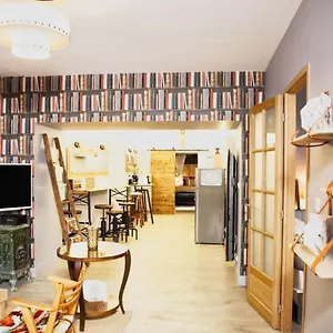 Le Bouquiniste, Centre Historique, Fibre, Ess, Rez-de-chaussee, Bedinshop Appartement Romans-sur-Isère